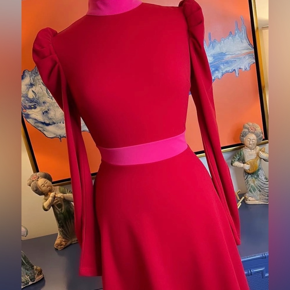 Elegant Red Dress with Puff Sleeves